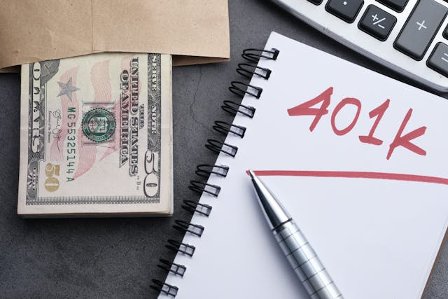 page with 401(k) written next to money envelope